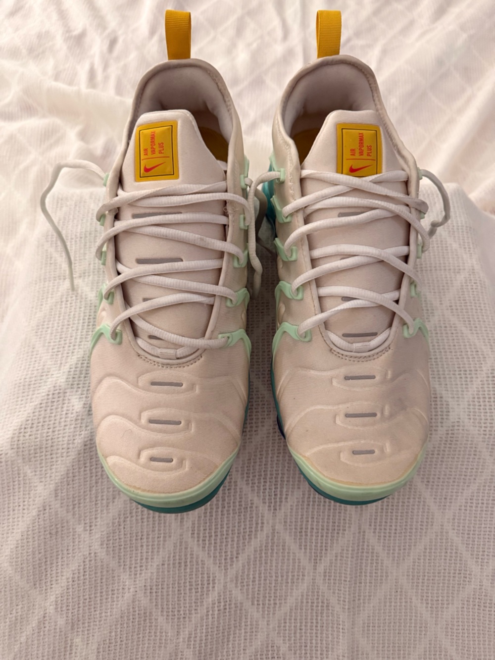 Nike Air VaporMax Plus Sneakers Size 12 Men’s White Teal
